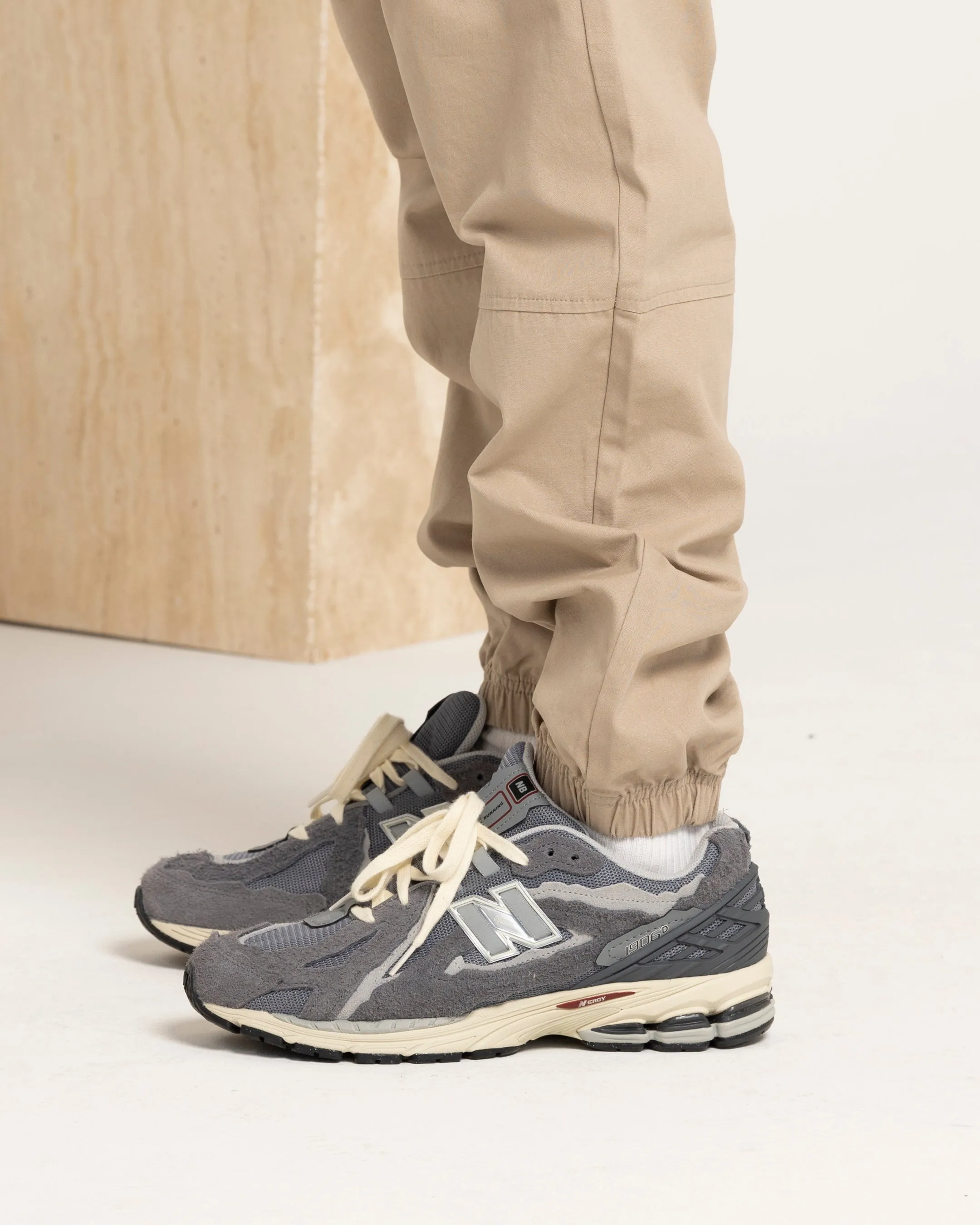 Carre Performa Jogger Dark Tan