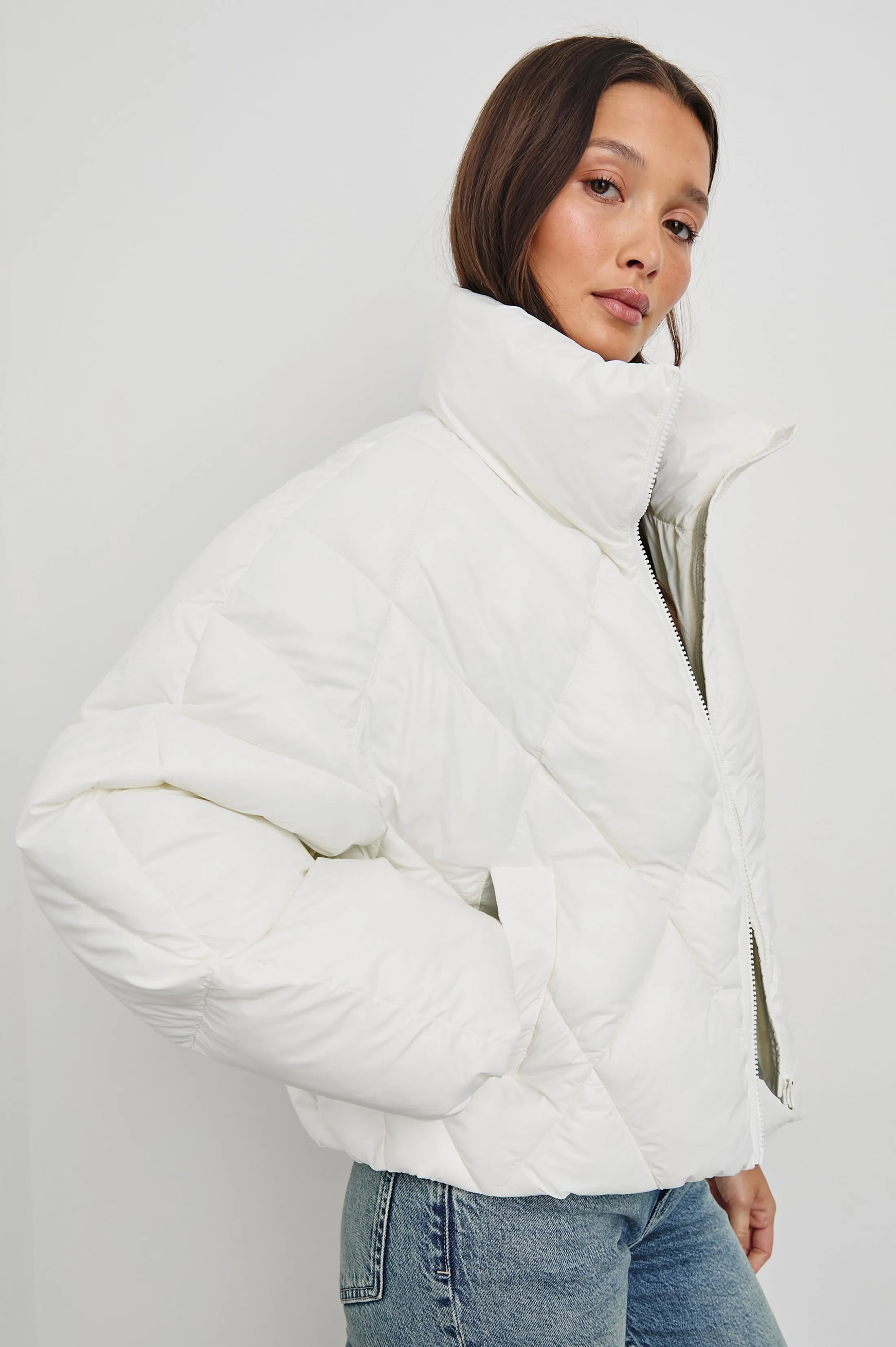 SUMMIT JACKET - IVORY